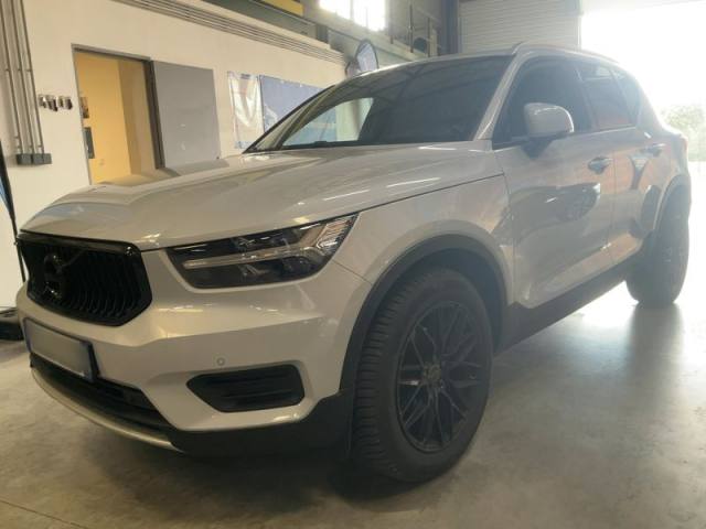 Volvo XC40 2.0 D3 Momentum 2WD