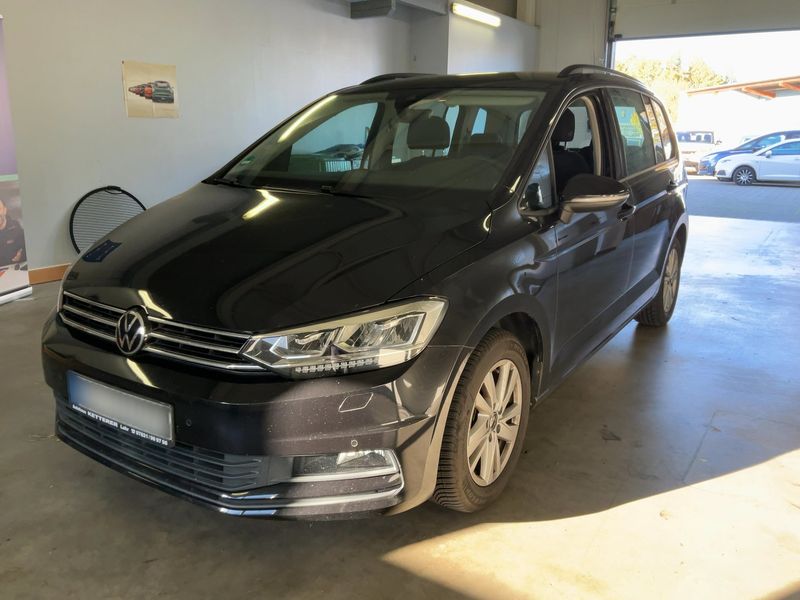 Volkswagen Touran 1.5 TSI ACT Comfortline BlueMotion Tech