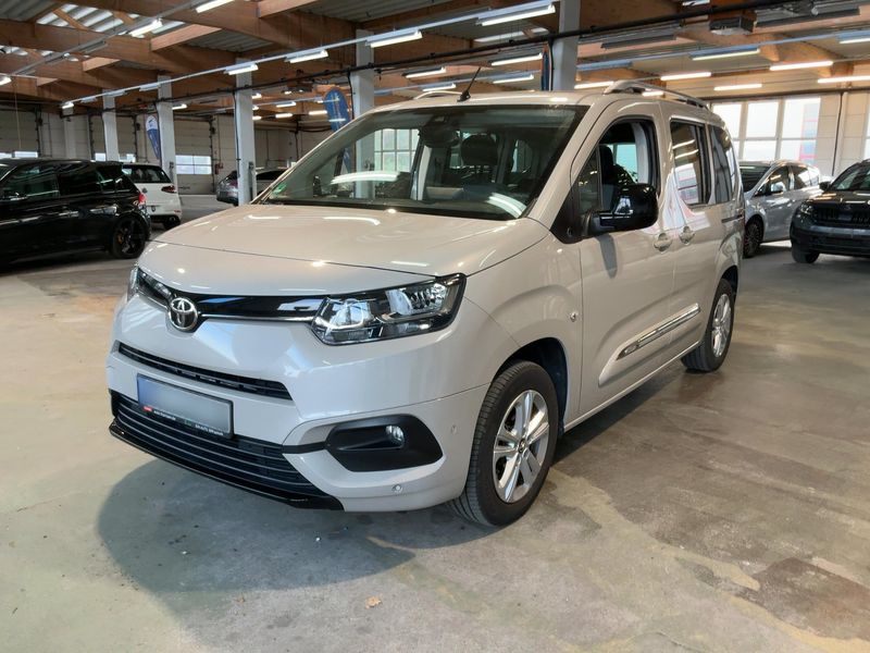 Toyota ProAce City Verso 1.2 Turbo L1 Team D