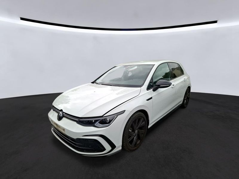 Volkswagen Golf VIII 1.5 eTSI ACT R-Line