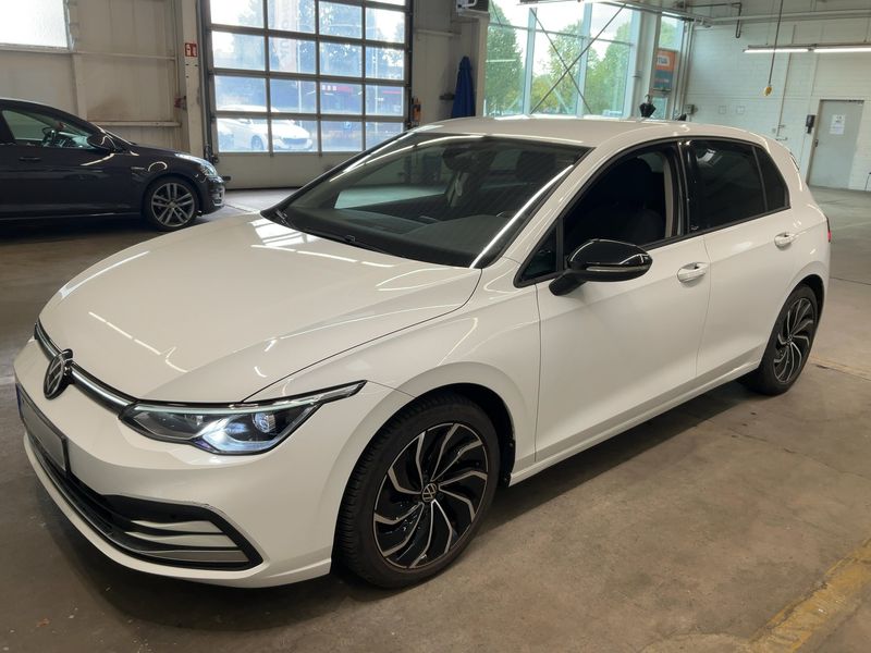 Volkswagen Golf VIII 1.5 TSI ACT Active