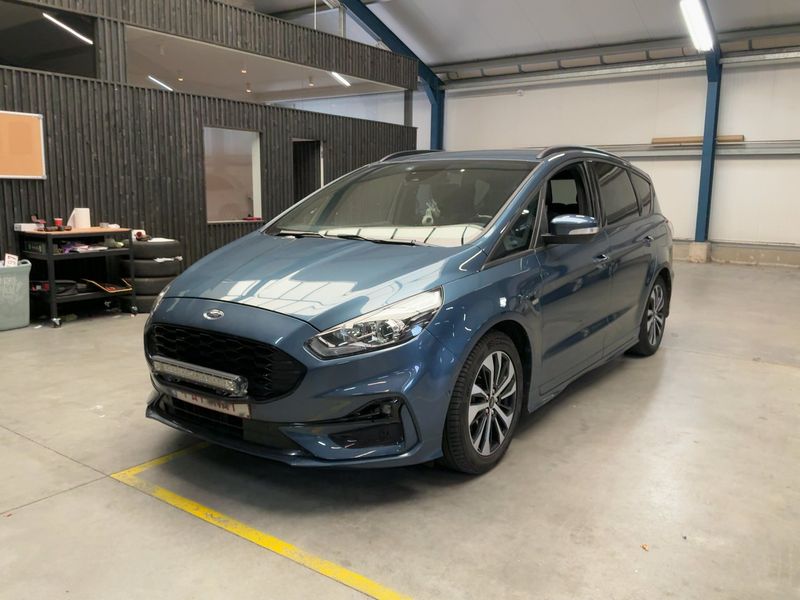 Ford S-Max 2.5 Hybrid ST-Line