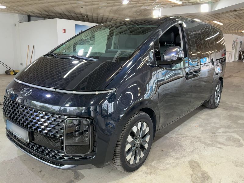 Hyundai Staria 2.2 CRDi Signature 2WD