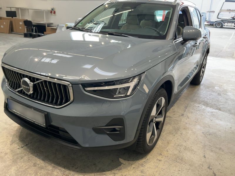 Volvo XC40 2.0 B4 Mild-Hybrid Ultimate Bright 2WD
