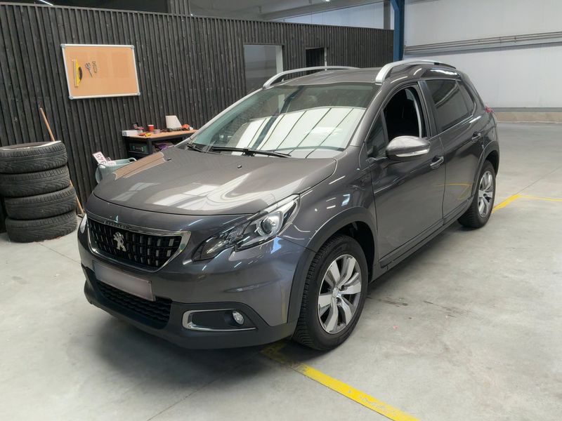 Peugeot 2008 1.2 PureTech Signature