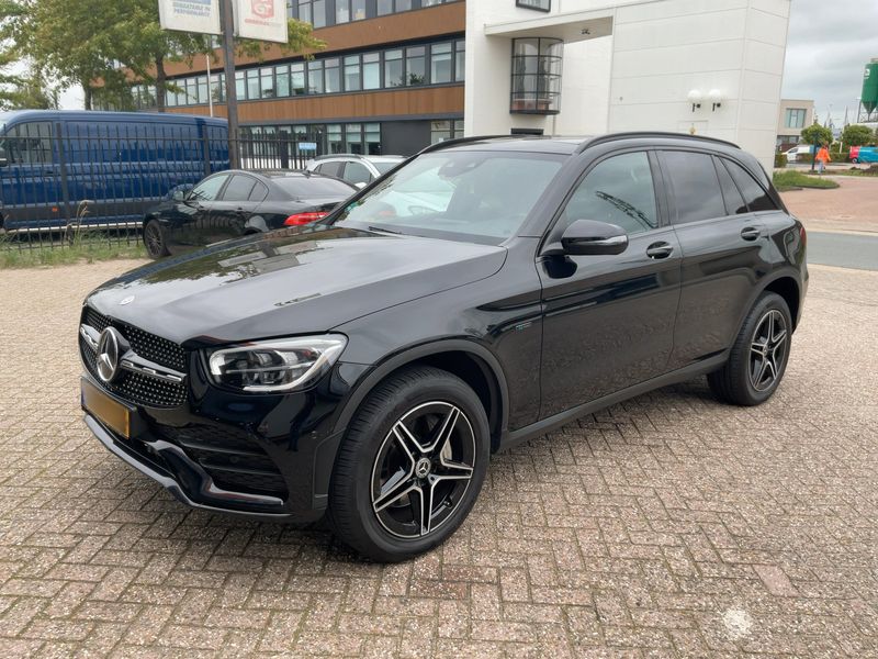 Mercedes-Benz GLC-Klasse GLC 300 de 4Matic AMG Line