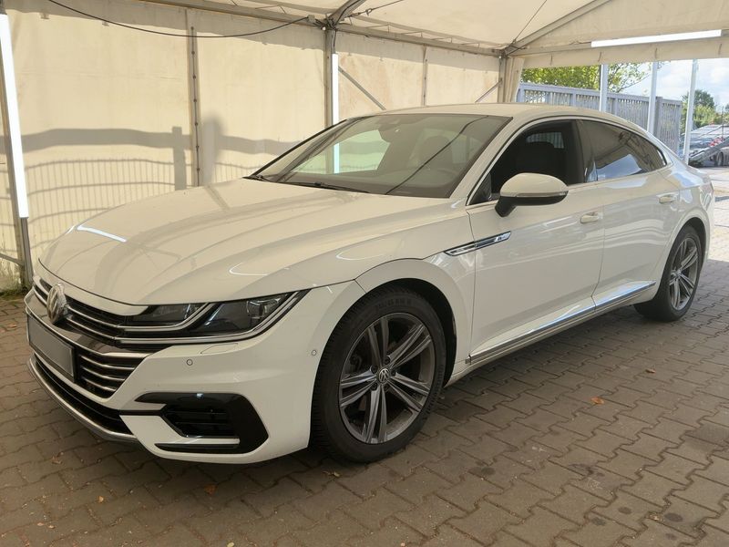 Volkswagen Arteon 2.0 TSI R-Line