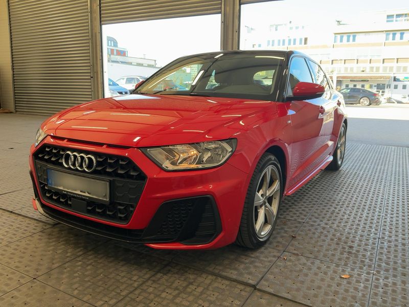 Audi A1 Sportback 30 TFSI S line