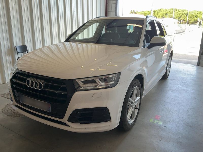 Audi Q5 2.0 TDI S line