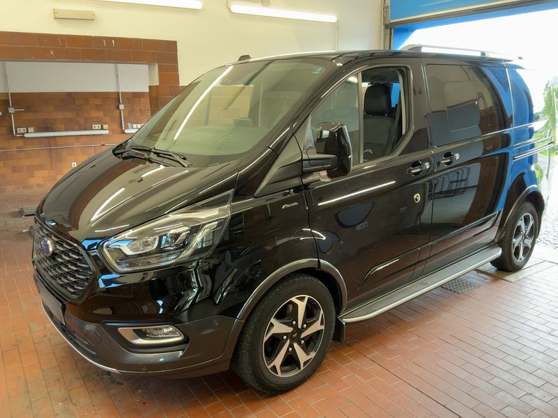 Ford Tourneo Custom 2.0 TDCi 320 L1 Tourneo Active