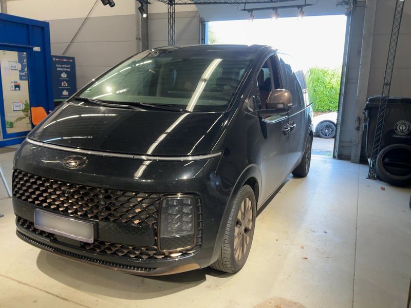 Hyundai Staria 2.2 CRDi Signature 2WD