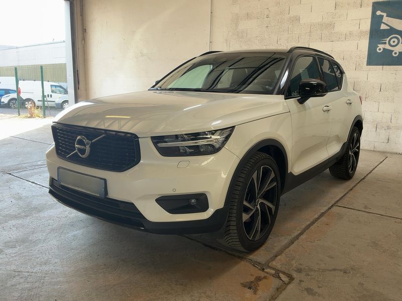 Volvo XC40 2.0 D4 R-Design AWD