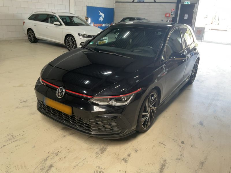 Volkswagen Golf VIII 2.0 TSI GTI