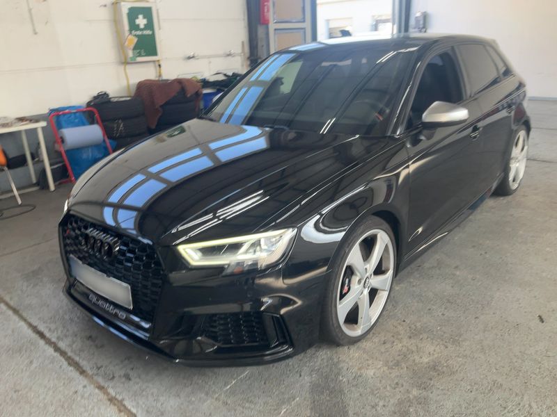 Audi RS 3 Sportback 2.5 TFSI quattro