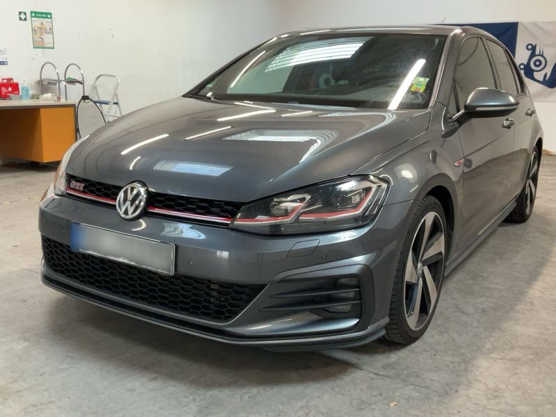 Volkswagen Golf VII 2.0 TSI GTI Performance BlueMotion Tech