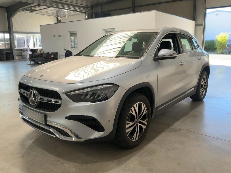 Mercedes-Benz GLA-Klasse GLA 200 Mild-Hybrid Progressive