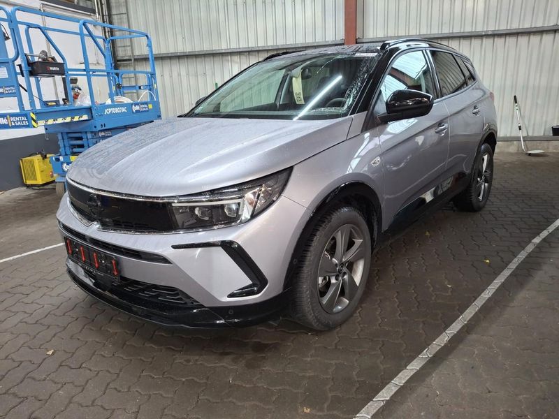 Opel Grandland X 1.2 Turbo GS Line
