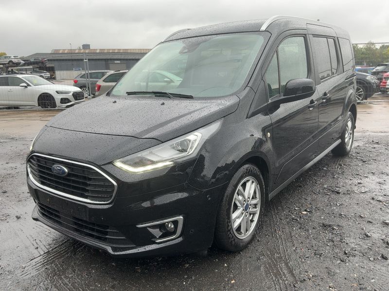 Ford Grand Tourneo Connect 1.5 TDCi EcoBlue Titanium