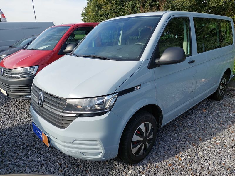Volkswagen T6 Kombi 2.0 TDI FWD