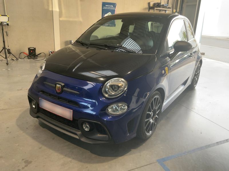 Abarth 595 1.4 Turbo Monster Energy Yamaha