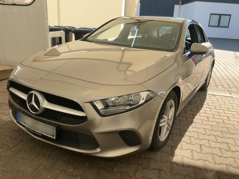Mercedes-Benz A-класс A 200