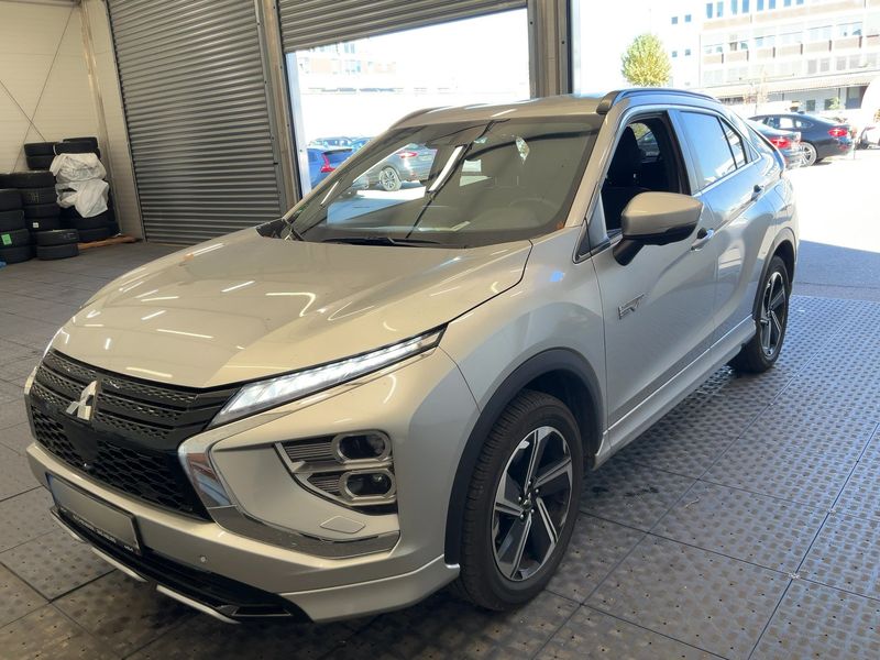 Mitsubishi Eclipse Cross 2.4 Plug-in Hybrid Plus Select Black 4WD