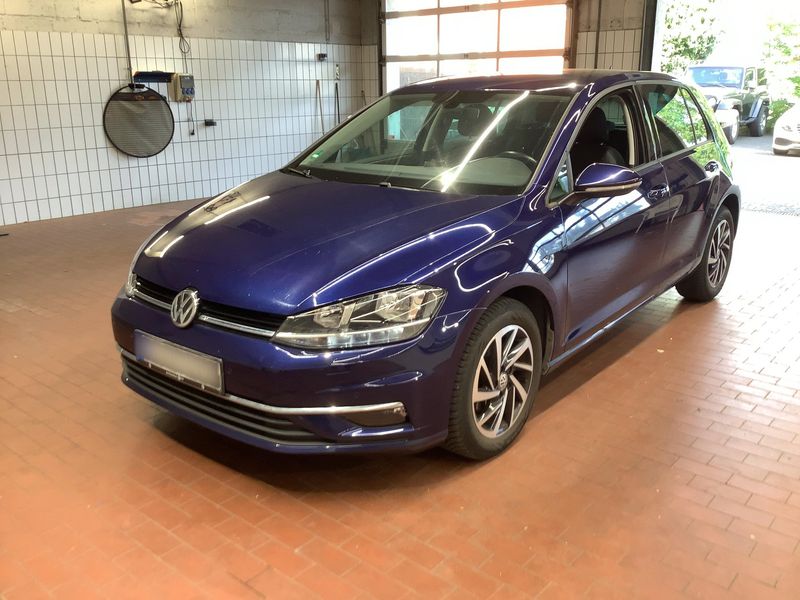 Volkswagen Golf VII 1.0 TSI Join