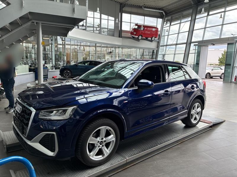 Audi Q2 30 TDI S line