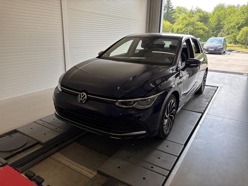 Volkswagen Golf VIII 1.5 eTSI ACT Active