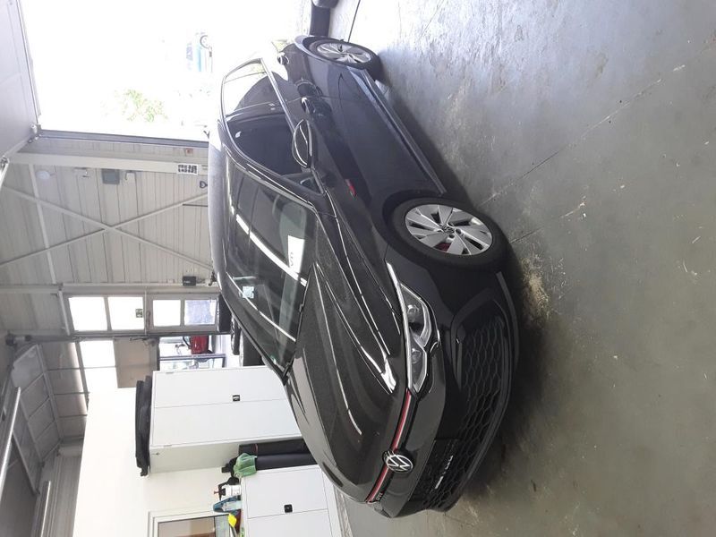 Volkswagen Golf VIII 2.0 TSI GTI