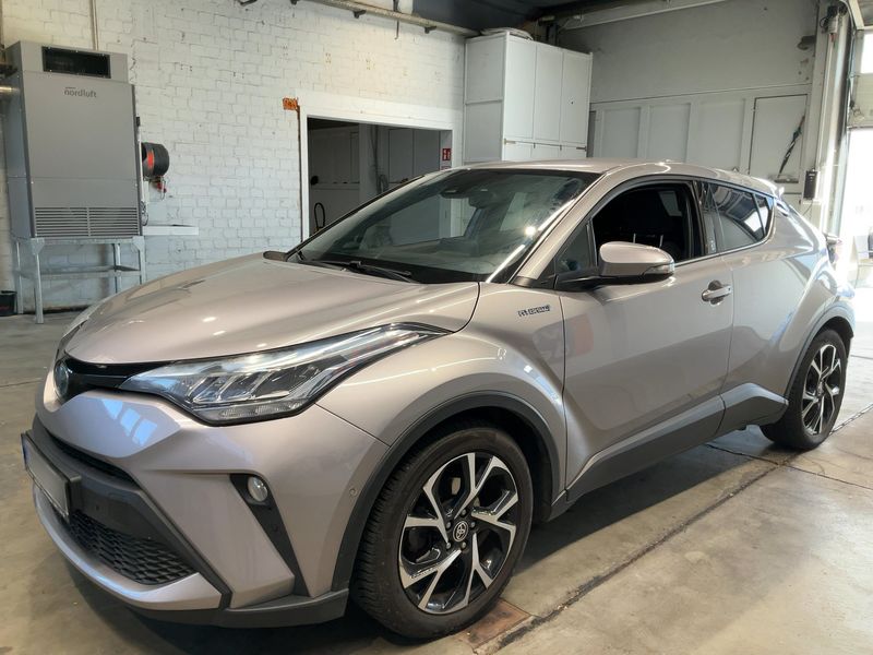 Toyota C-HR 2.0 Hybrid Team D