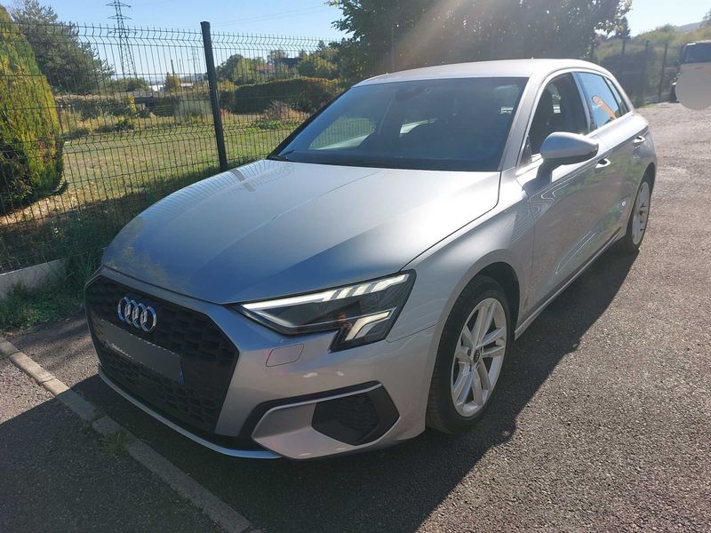 Audi A3 Sportback 35 TFSI Mild-Hybrid Business Line
