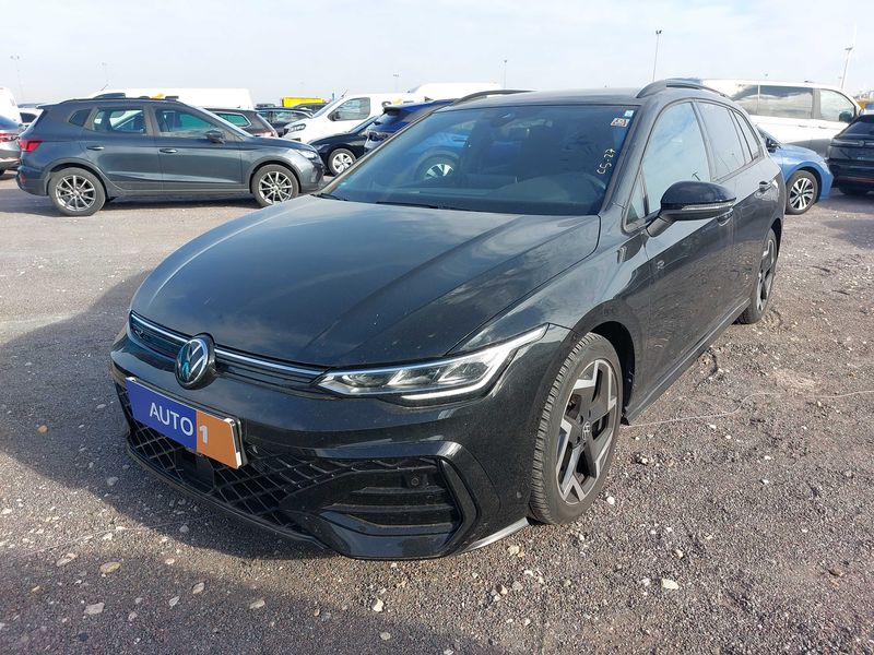 Volkswagen Golf Viii 1.5 eTSI R-Line