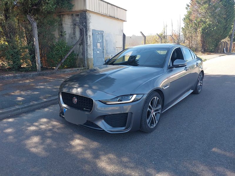 Jaguar XE 20d R-Dynamic SE AWD