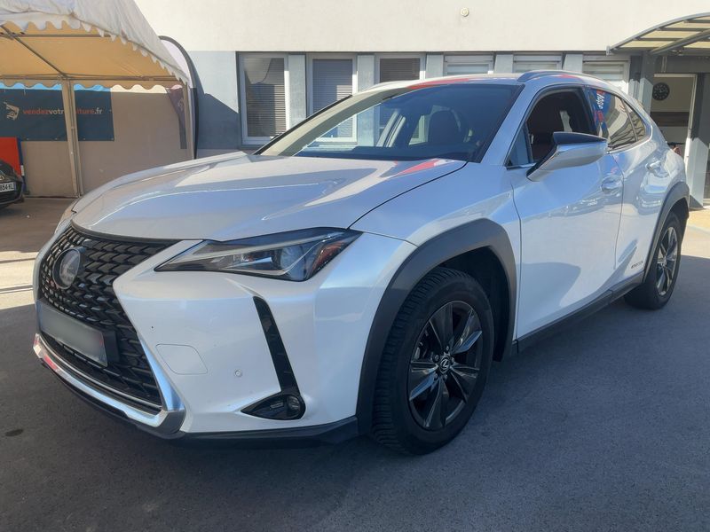 Lexus UX-Serie UX 250h E-Four Luxe
