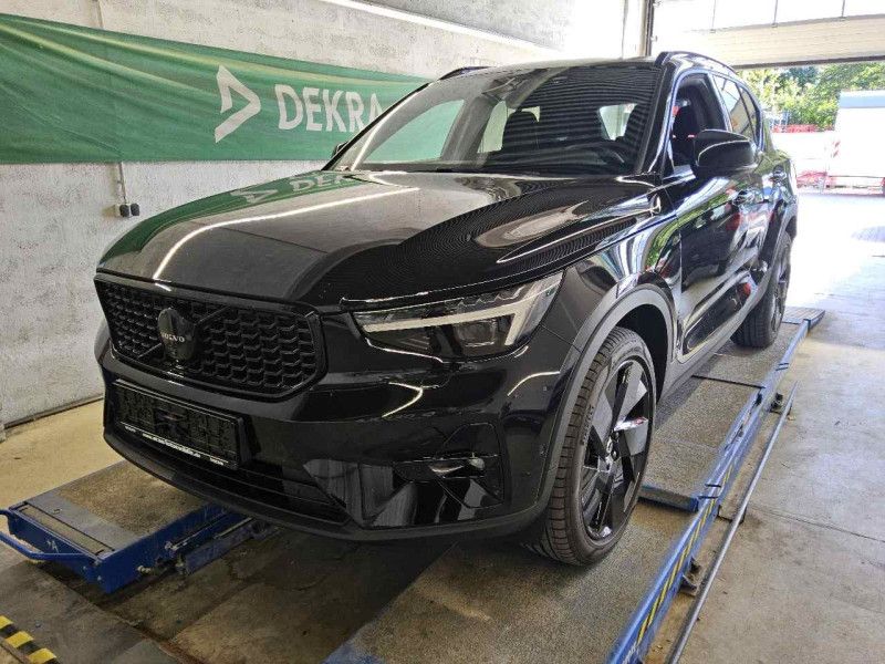 Volvo XC40 2.0 B4 Mild-Hybrid Ultra Black Edition 2WD