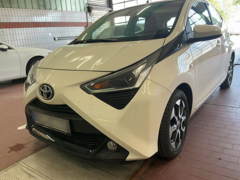 Toyota Aygo 1.0 x-play Team D