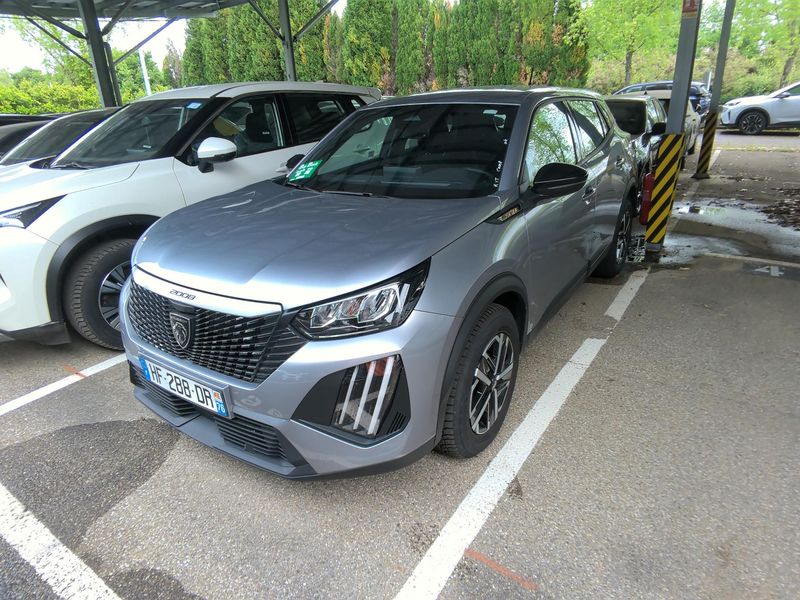 Peugeot 2008 1.2 Mild-Hybrid Style