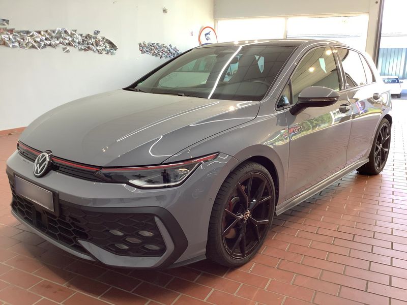 Volkswagen Golf VIII 2.0 TSI GTI