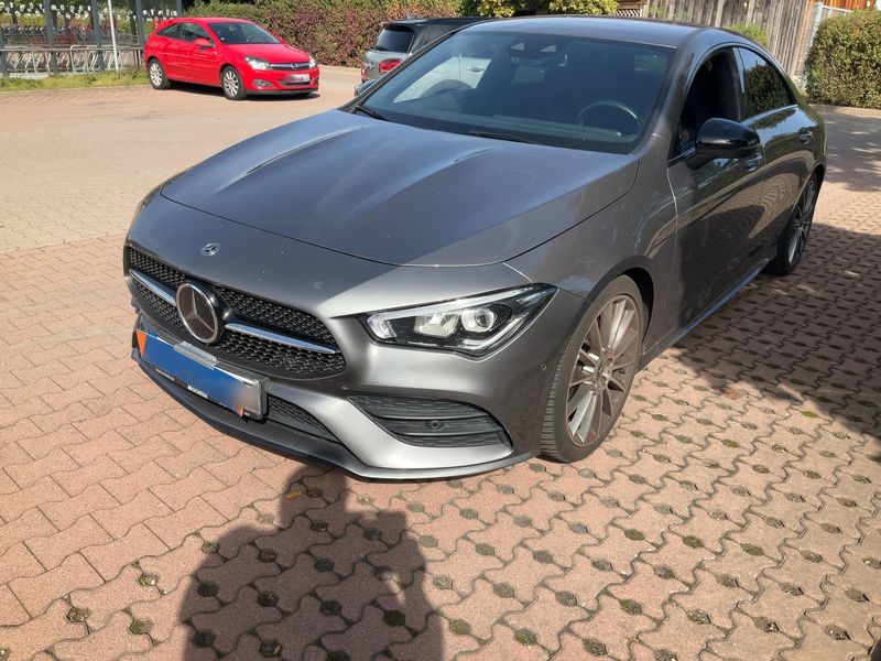 Mercedes-Benz CLA-Klasse CLA 200 AMG Line