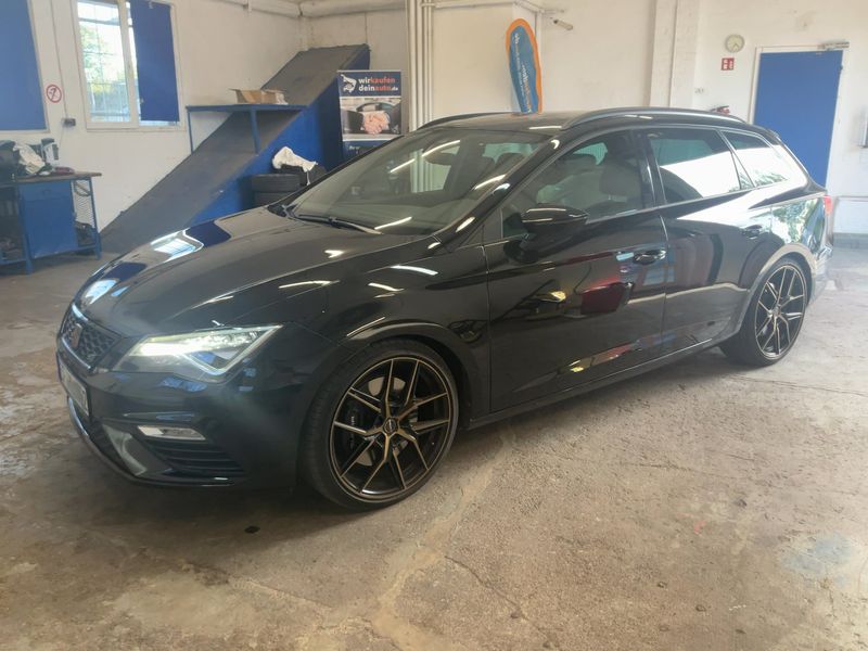 Seat Leon 2.0 TSI Cupra 300 4Drive