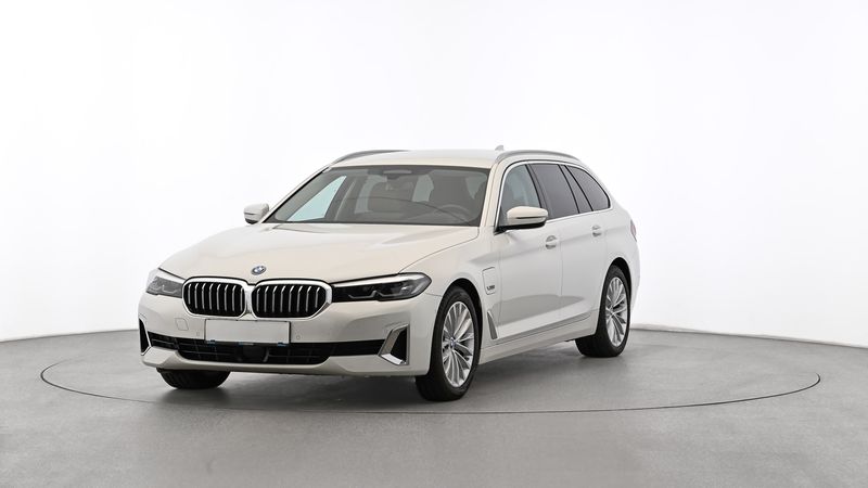 BMW 5er 530e xDrive Luxury Line
