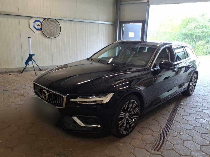 Volvo V60 2.0 B5 Mild-Hybrid Plus Bright AWD