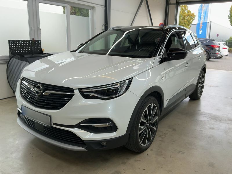 Opel Grandland X 1.6 Plug-in Hybrid 4 Ultimate