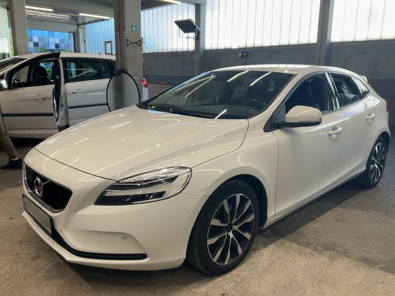 Volvo V40 2.0 D3 Momentum