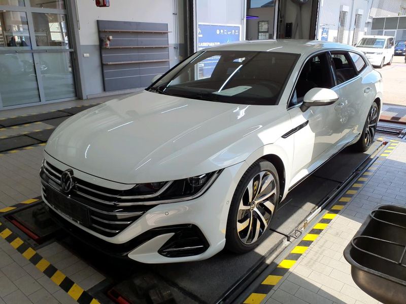 Volkswagen Arteon Shooting Brake 2.0 TSI R-Line