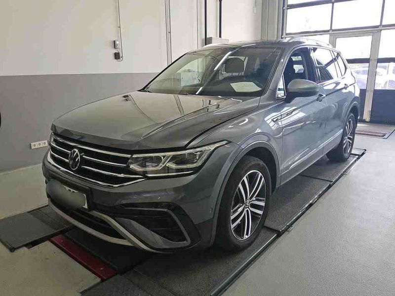 Volkswagen Tiguan Allspace 2.0 TSI Elegance 4Motion