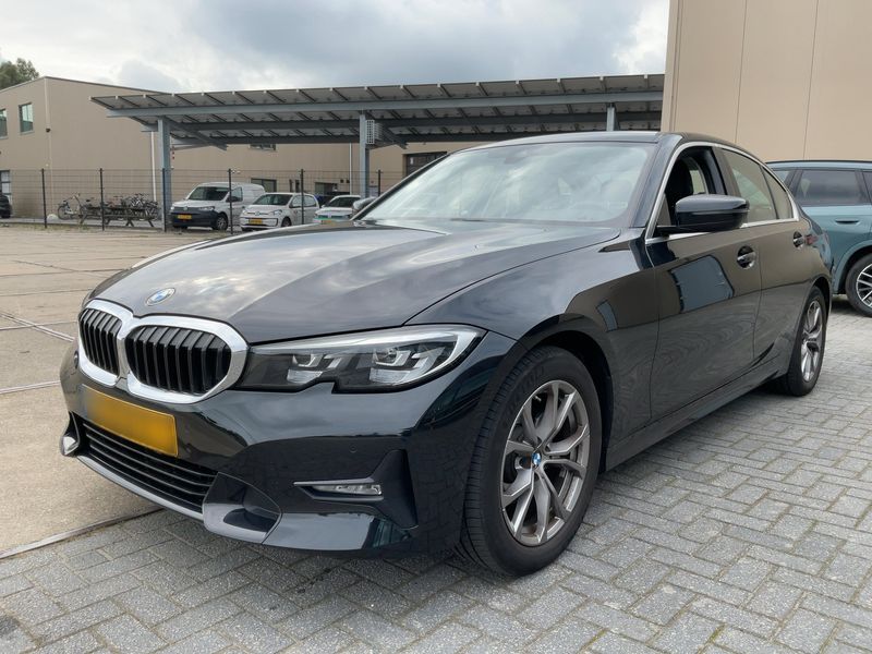 BMW 3er 320i Sport Line