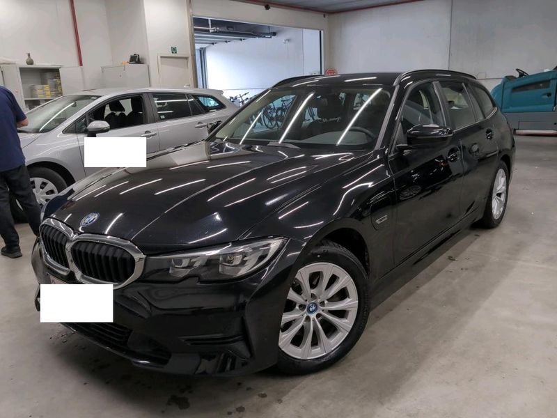 BMW 3er 320e Advantage