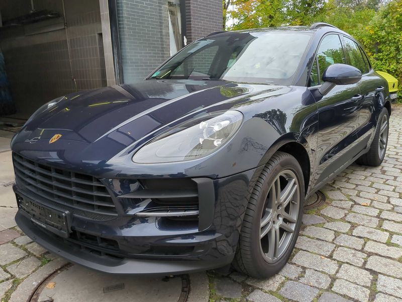 Porsche Macan Basis